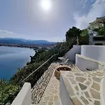 Villa Aiora -infinity Pool On The Cliff -private