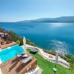 Aiora -infinity Pool On The Cliff -private * Loutra Oraias Elenis