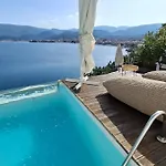 Villa Aiora -infinity Pool On The Cliff -private Loutra Oraias Elenis