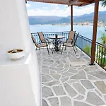Aiora -infinity Pool On The Cliff -private *