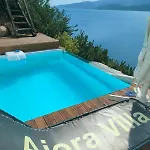 Villa Aiora -infinity Pool On The Cliff -private Loutra Oraias Elenis