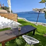 Villa Aiora -infinity Pool On The Cliff -private *