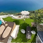 Villa Aiora -infinity Pool On The Cliff -private *
