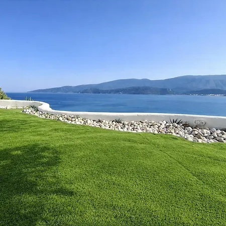 Villa Aiora -infinity Pool On The Cliff -private