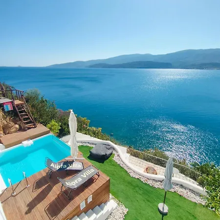 Aiora -infinity Pool On The Cliff -private * Loutra Oraias Elenis