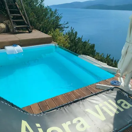 Villa Aiora -infinity Pool On The Cliff -private Loutra Oraias Elenis
