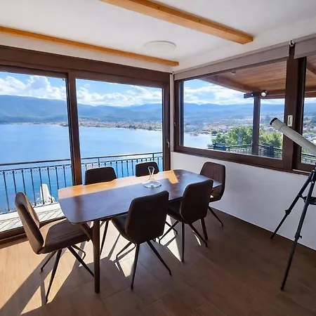 Aiora -infinity Pool On The Cliff -private Лутра-Ореас-Эленис