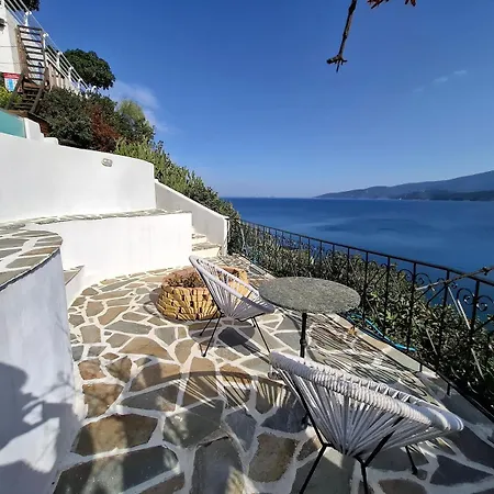 Aiora -infinity Pool On The Cliff -private