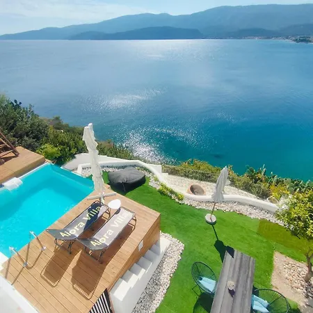 Villa Aiora -infinity Pool On The Cliff -private *