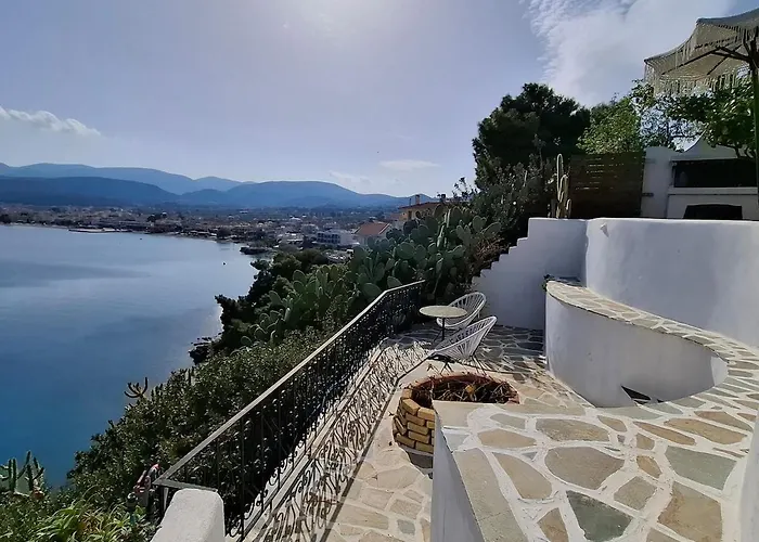 Villa Aiora -infinity Pool On The Cliff -private