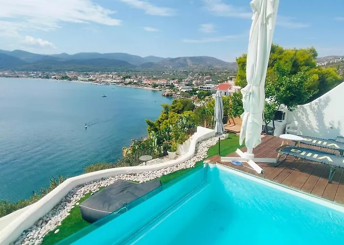 Villa Aiora -infinity Pool On The Cliff -private