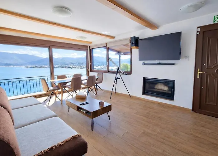 Aiora -infinity Pool On The Cliff -private * Лутра-Ореас-Эленис