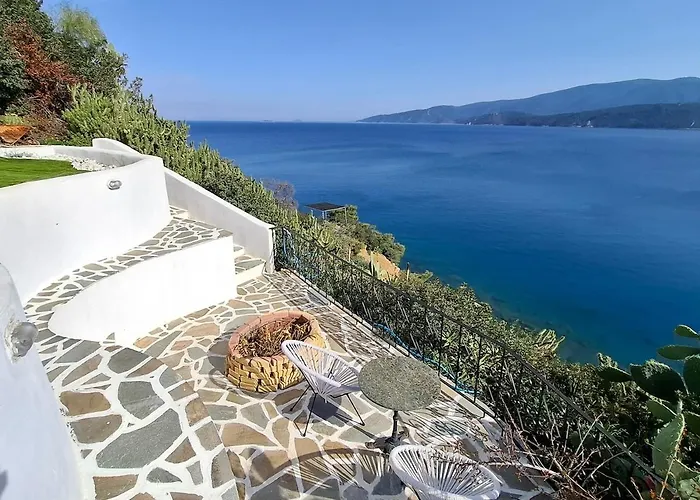 Aiora -infinity Pool On The Cliff -private Loutra Oraias Elenis