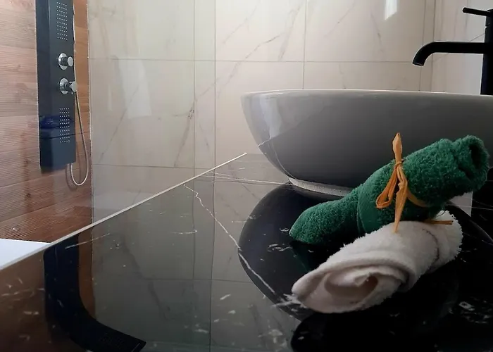 Aiora -infinity Pool On The Cliff -private Вилла