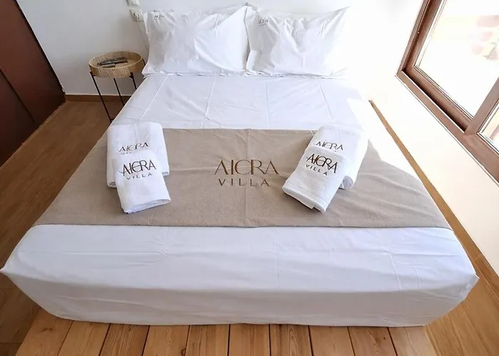 Aiora -infinity Pool On The Cliff -private Вилла Лутра-Ореас-Эленис