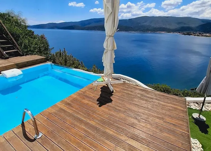 Aiora -infinity Pool On The Cliff -private Лутра-Ореас-Эленис