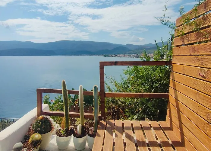 Aiora -infinity Pool On The Cliff -private * Loutra Oraias Elenis