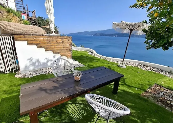 Villa Aiora -infinity Pool On The Cliff -private *
