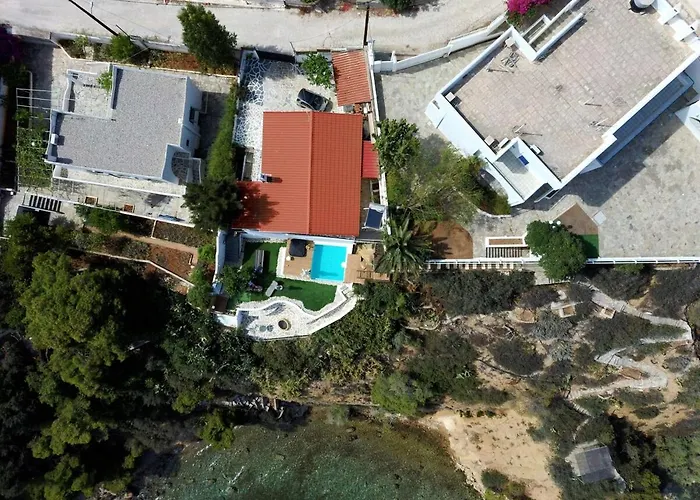 Villa Aiora -infinity Pool On The Cliff -private